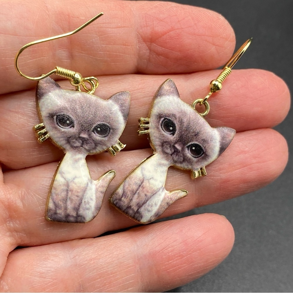 Cat Lady Earrings Boho Gray Kitty Pierced Dangle Gold Tone New